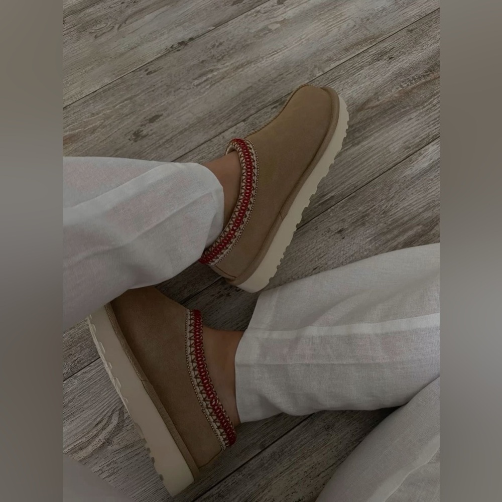 Ugg Tasman